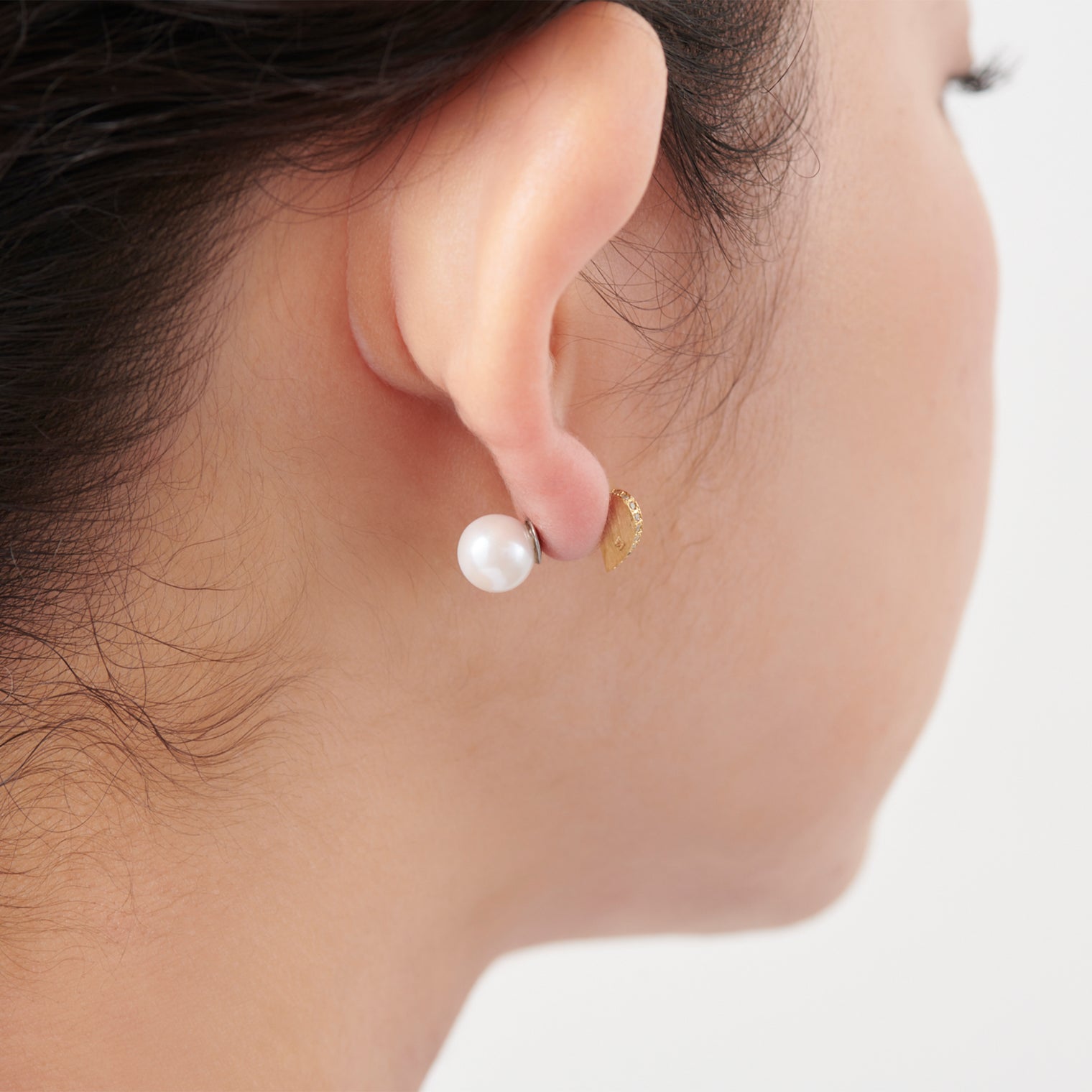 Small heart line stone pierce (gold / cubic zirconia)