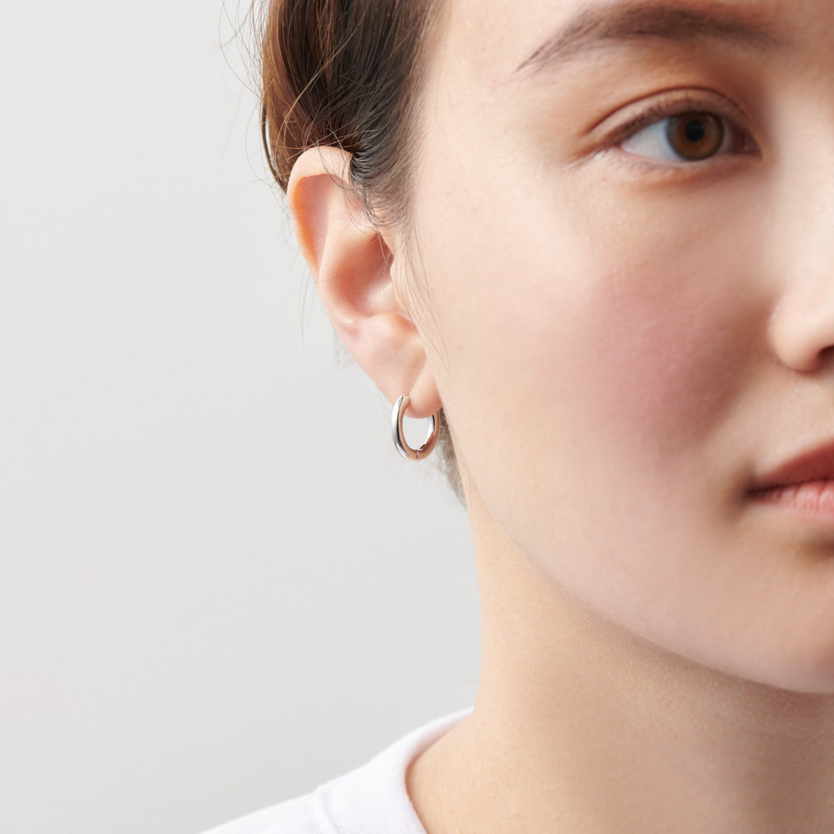 Hoop pierced earring (silver)