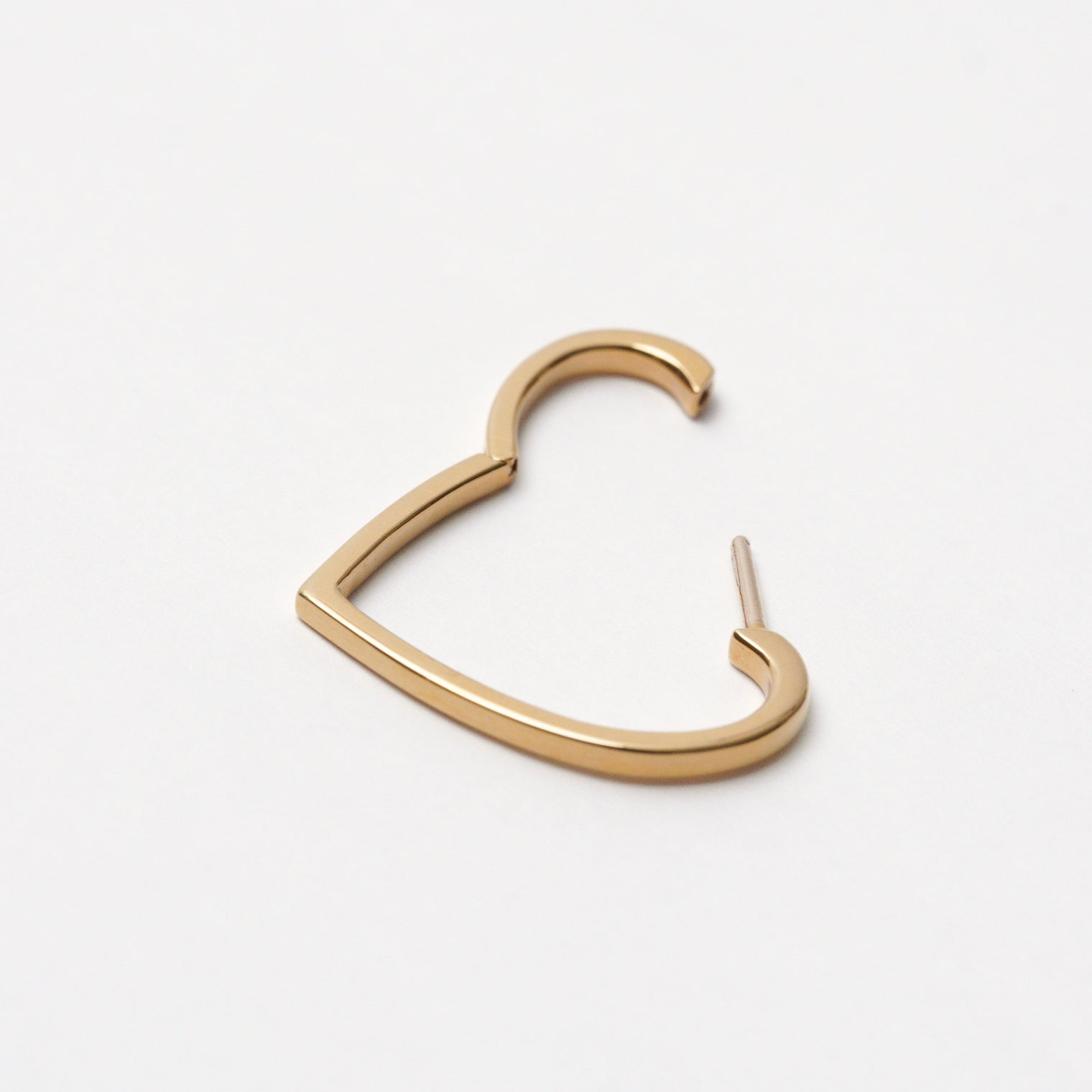 Hoop heart pierced earring (small / gold)