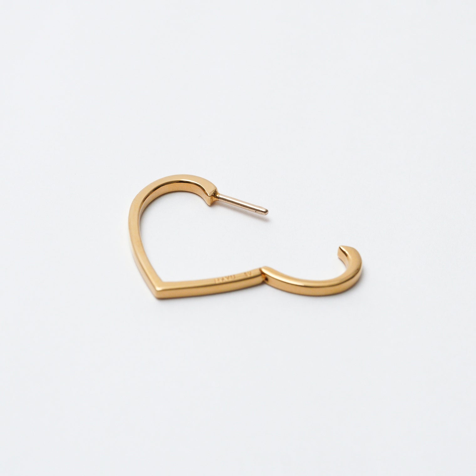 Hoop heart pierced earring (small / gold)
