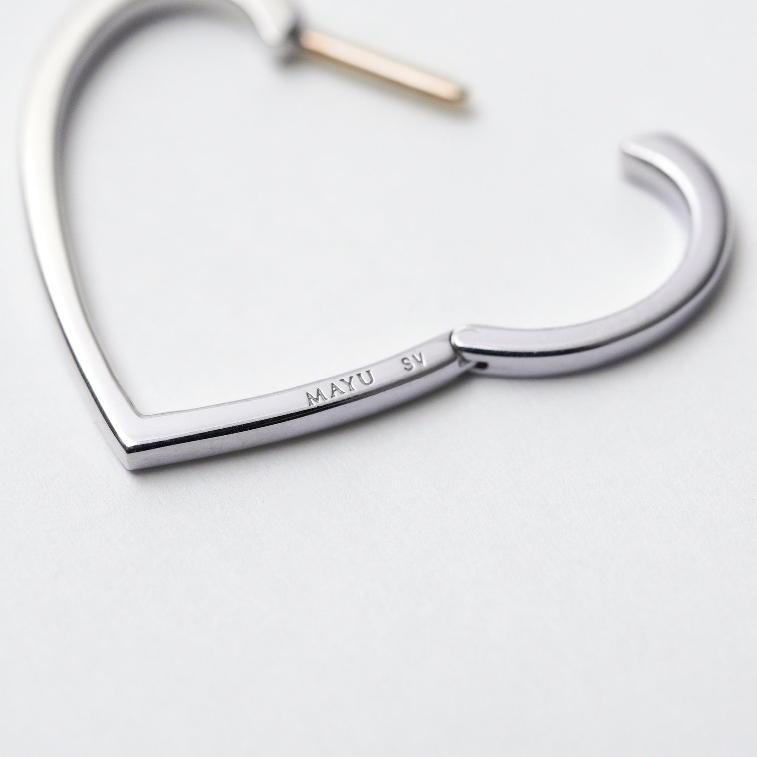 Hoop heart pierced earring (small / silver)