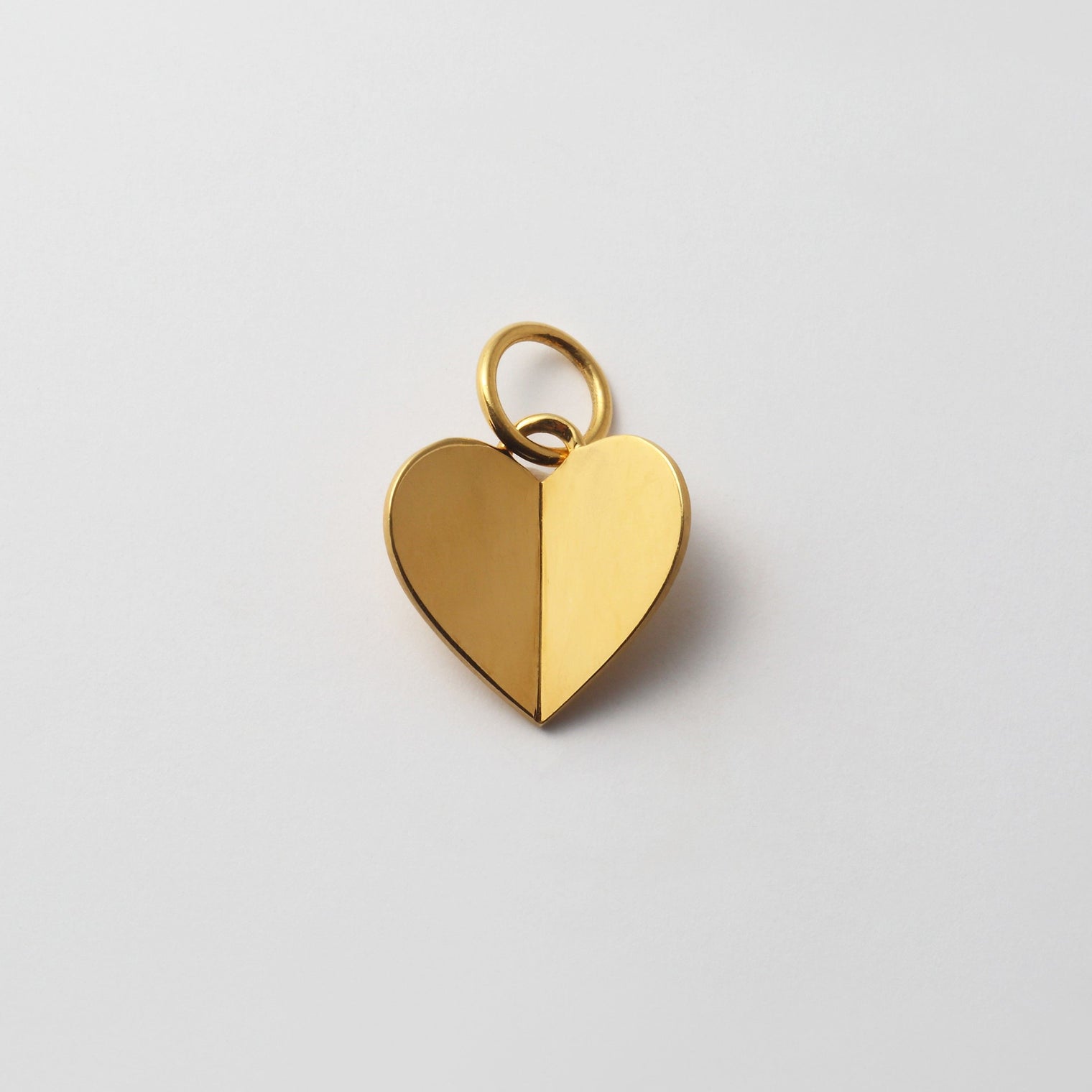 Middle heart charm (gold)