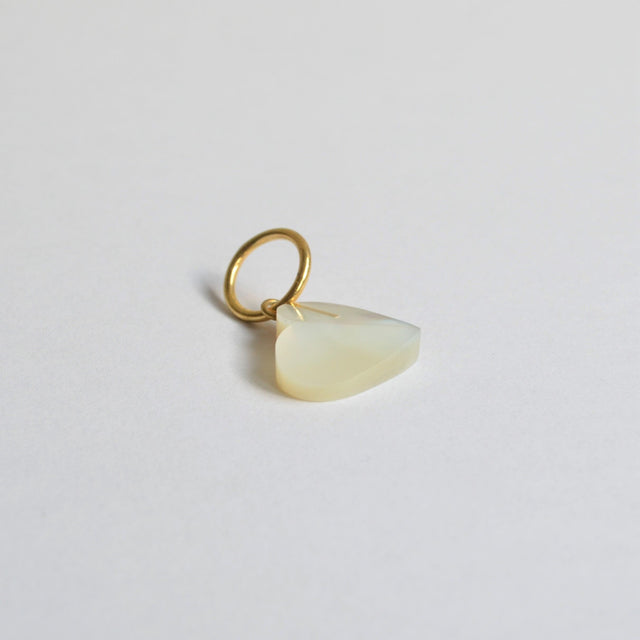 Heart charm (Mother of pearl)