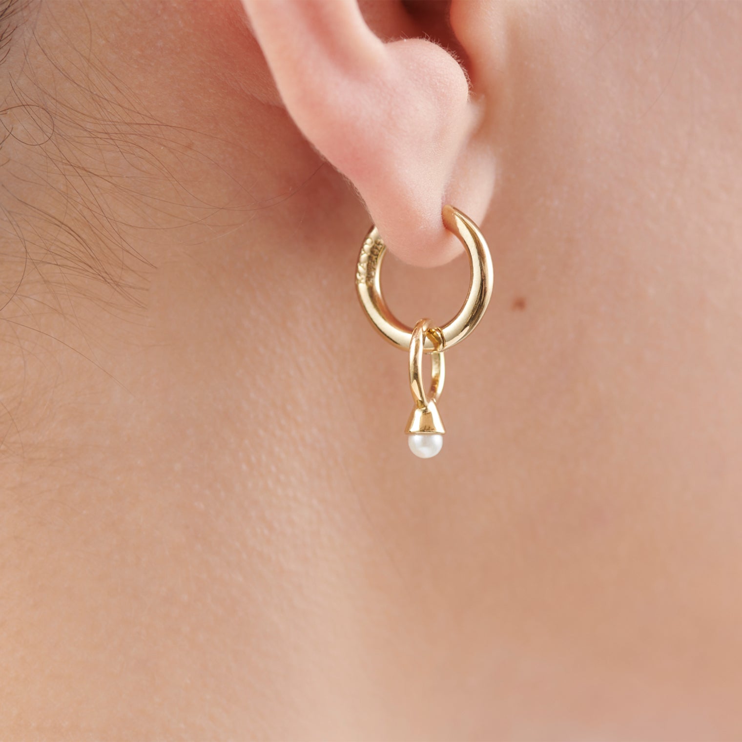 Baby ring charm (Pearl)