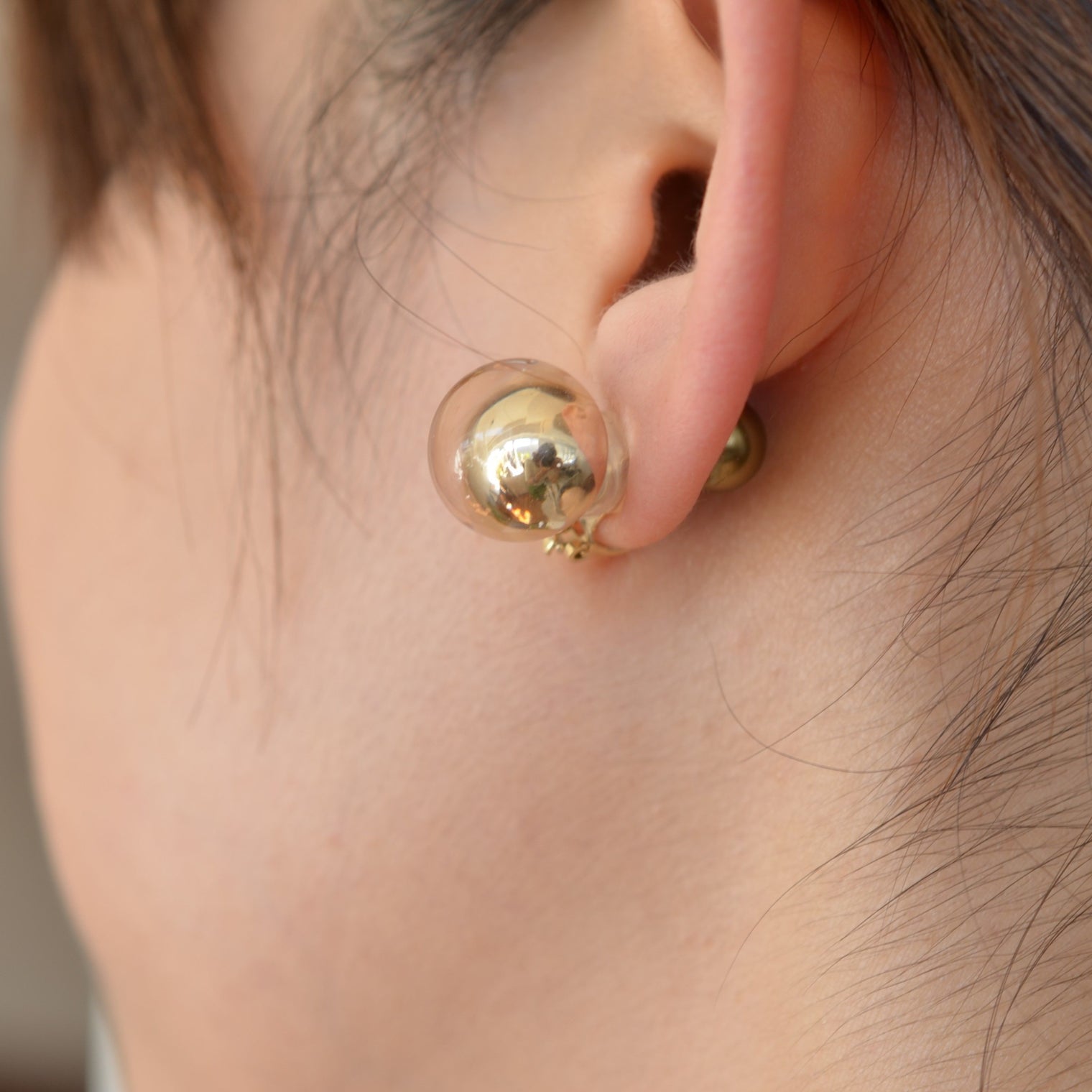 inclusion earring(gold inclusion catch)