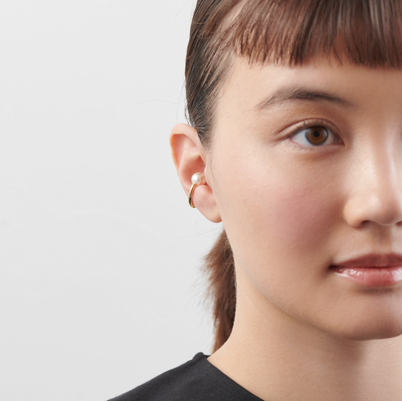 Gold line earring(22mm/8mm creamrose pearl/Gold)