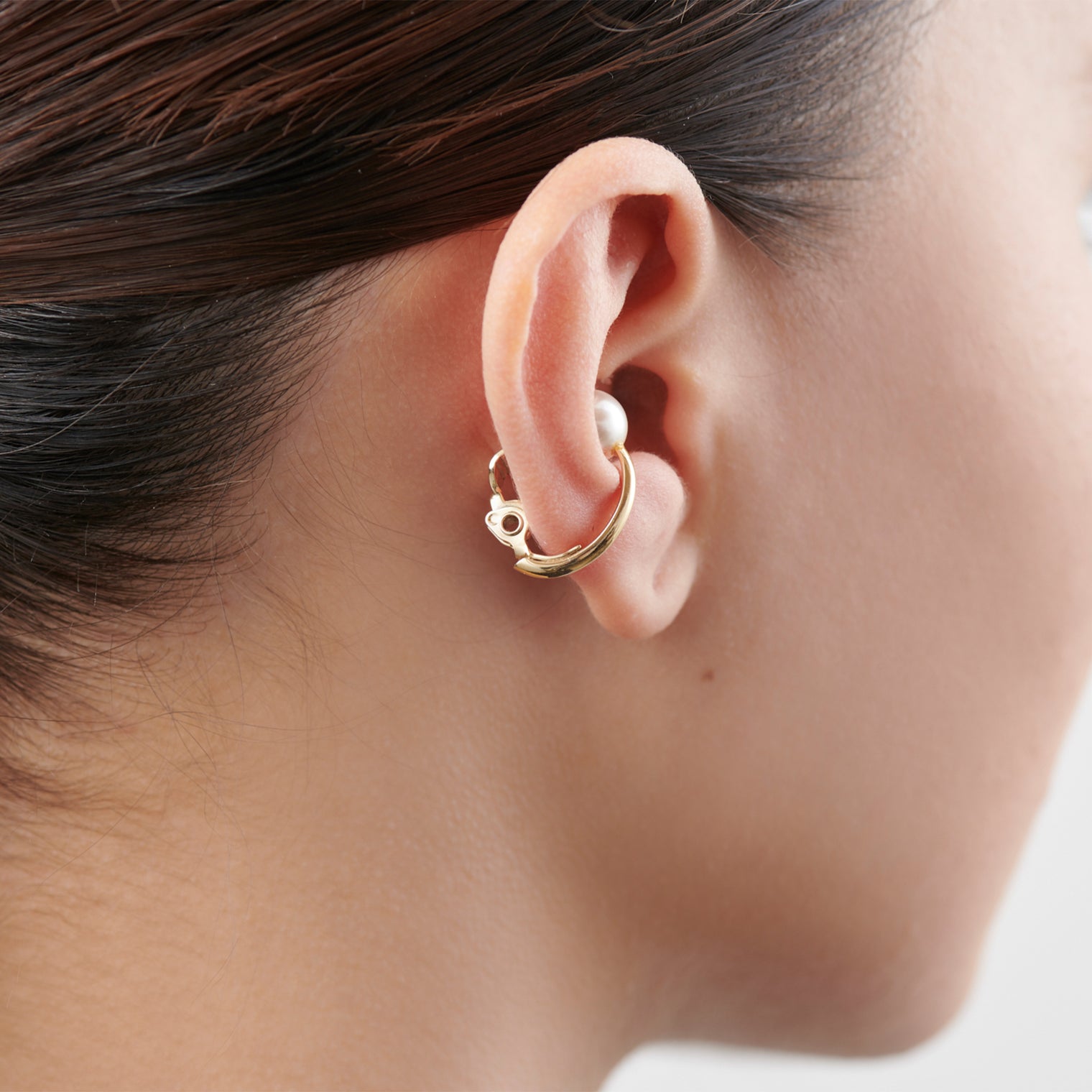 Gold line earring(22mm/8mm creamrose pearl/Gold)