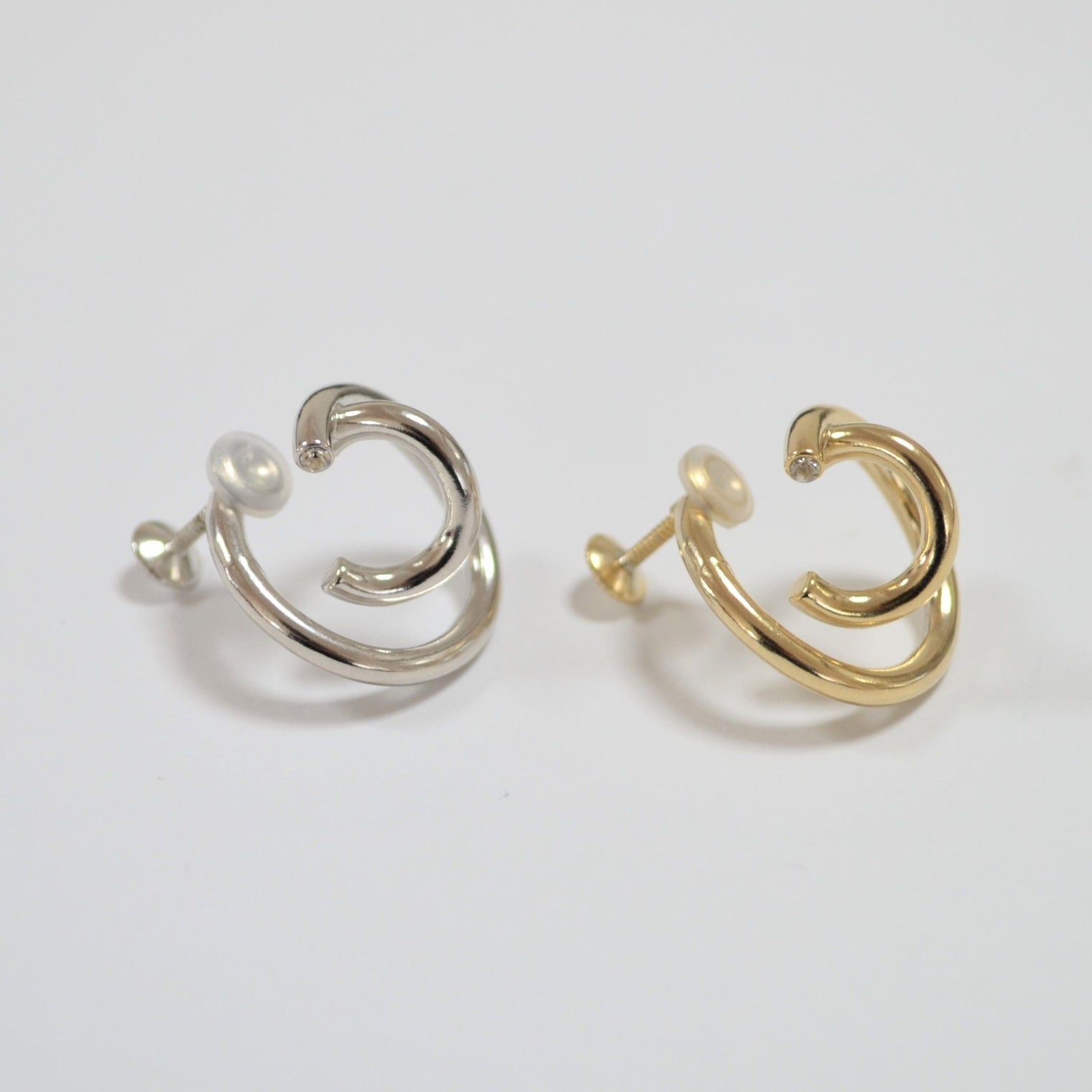 crossing double hoop earring