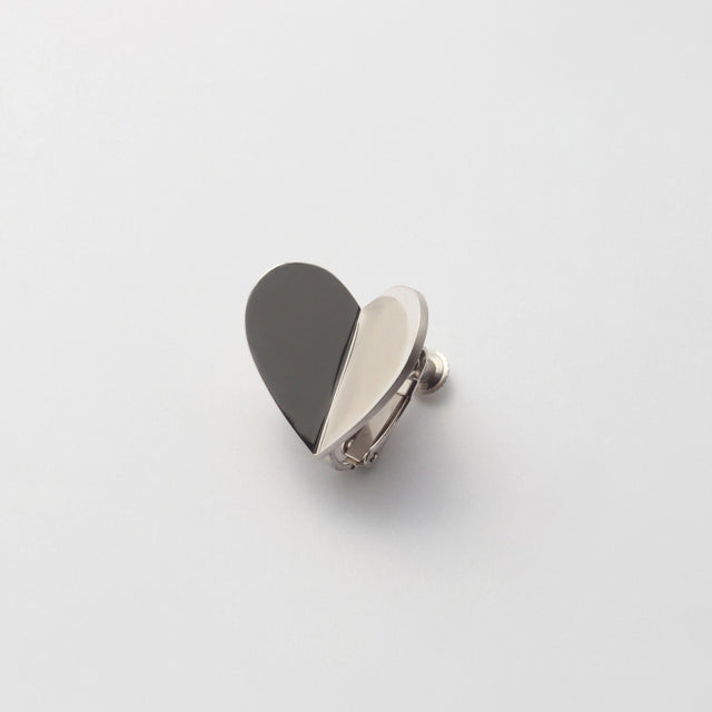 Middle heart earring