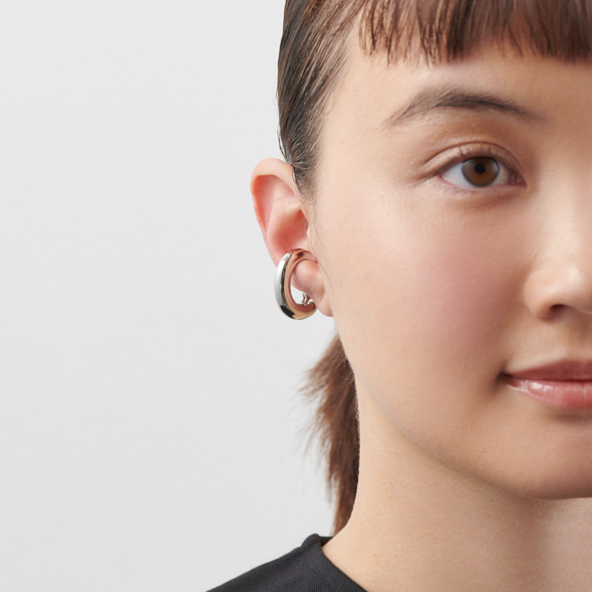 Voluminous line earring