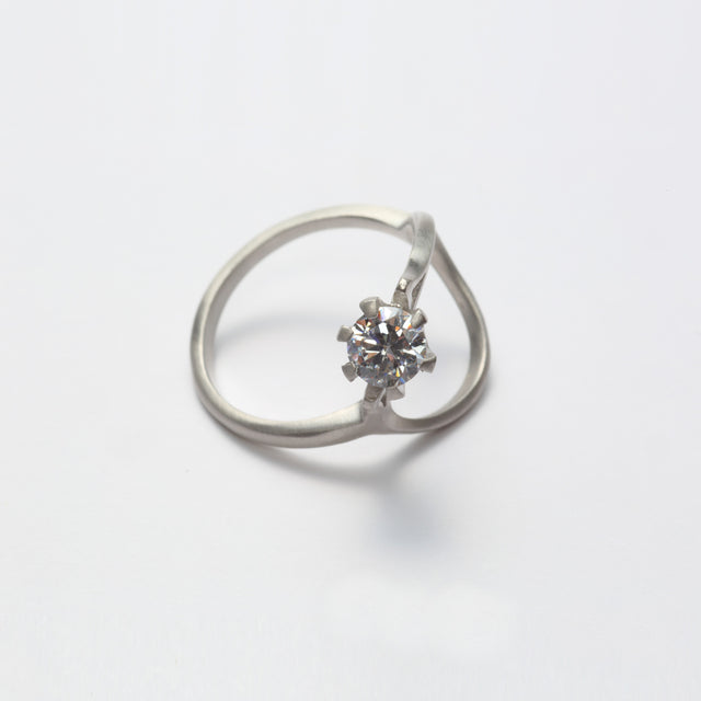 ring motif ring (cubic zirconia / silver)