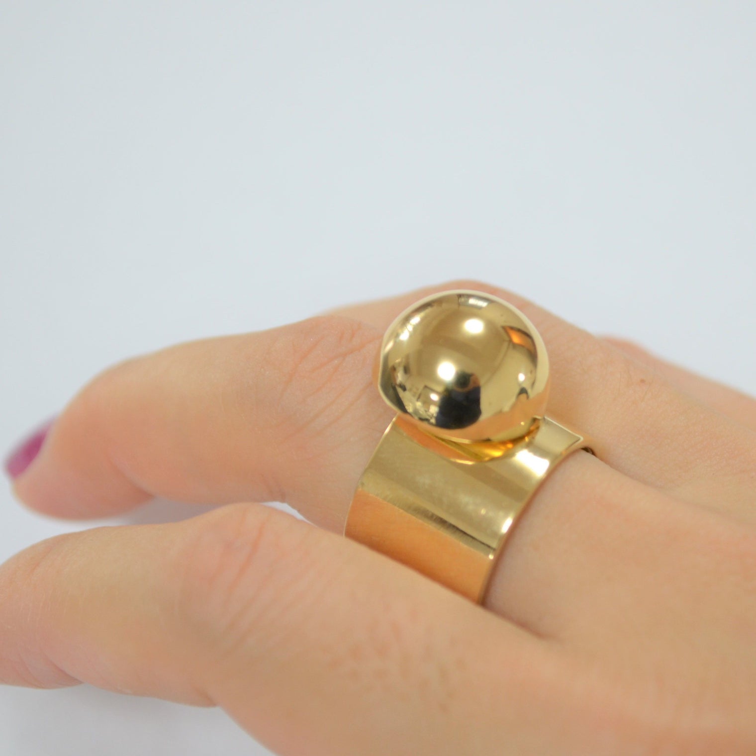 Hemisphere ring (gold)