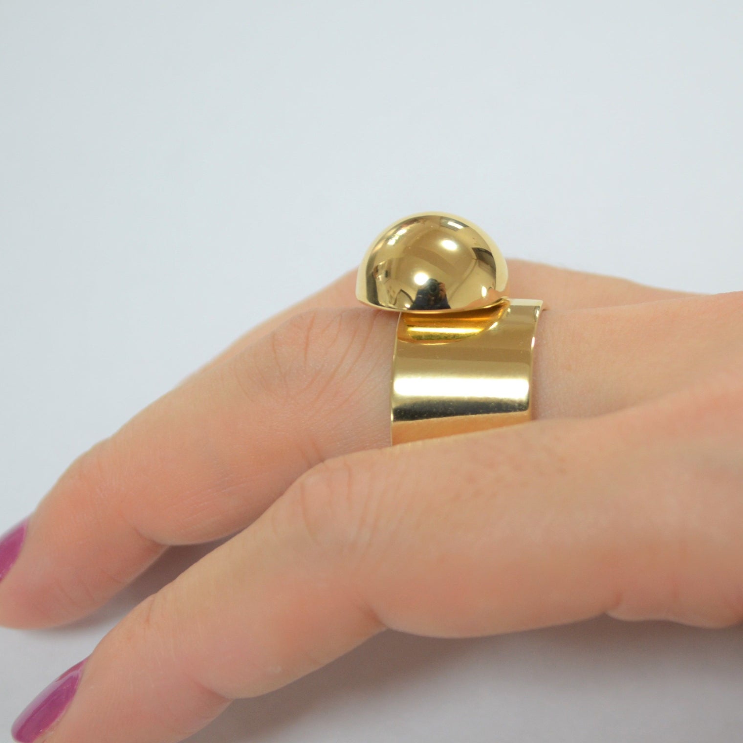 Hemisphere ring (gold)