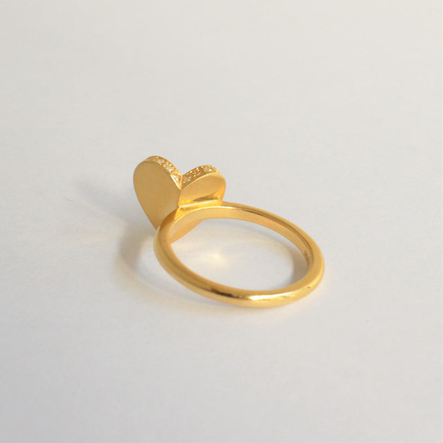 Small heart line stone ring (gold / cubic zirconia)