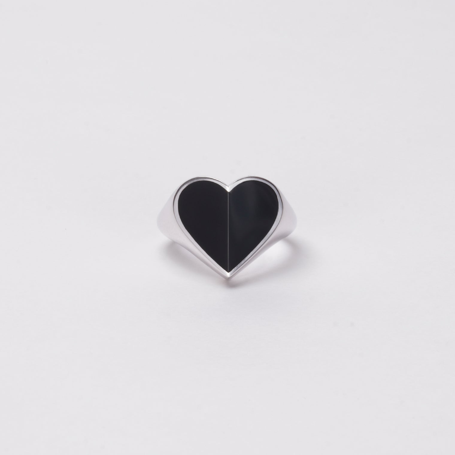 Heart ring (Onyx)