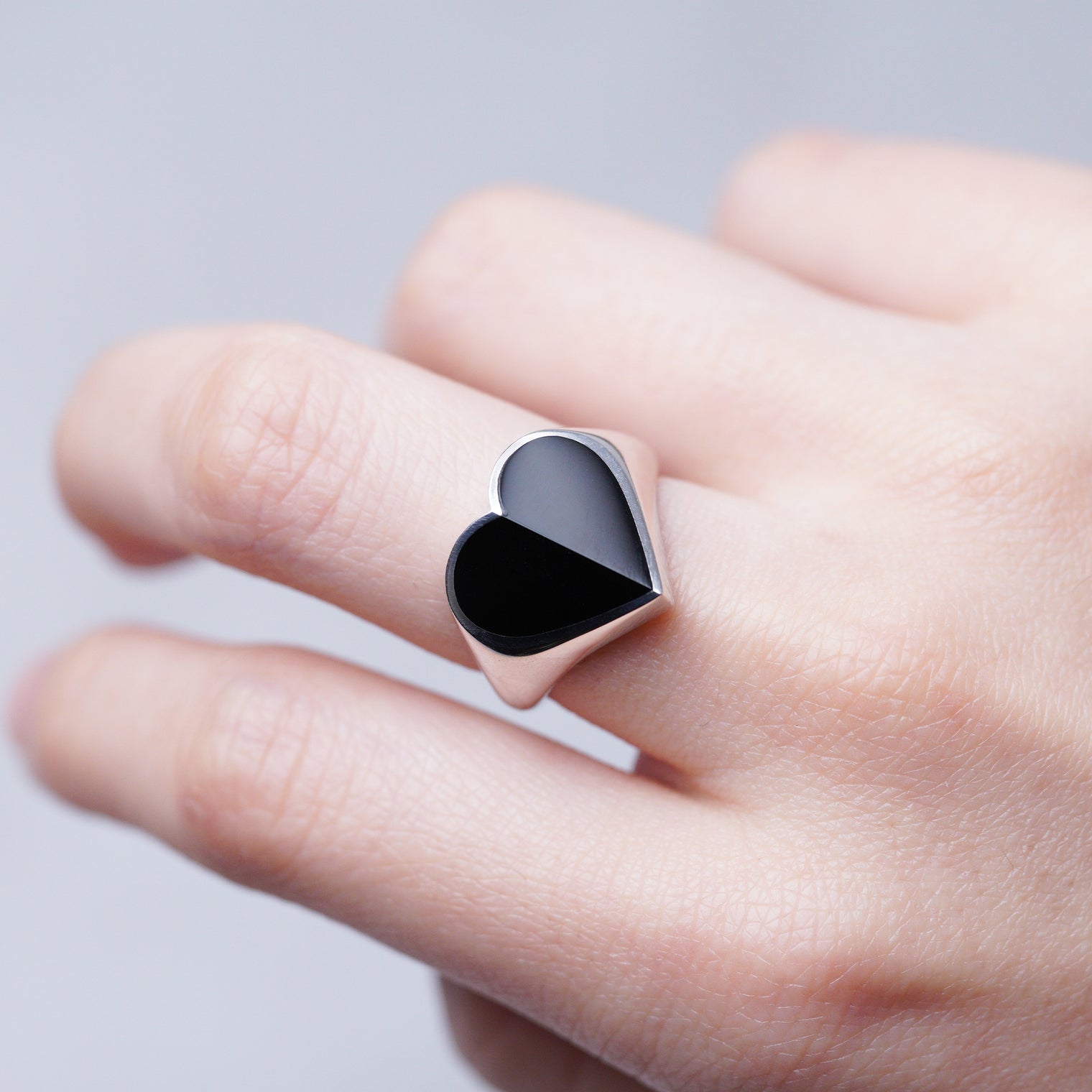 Heart ring (Onyx)