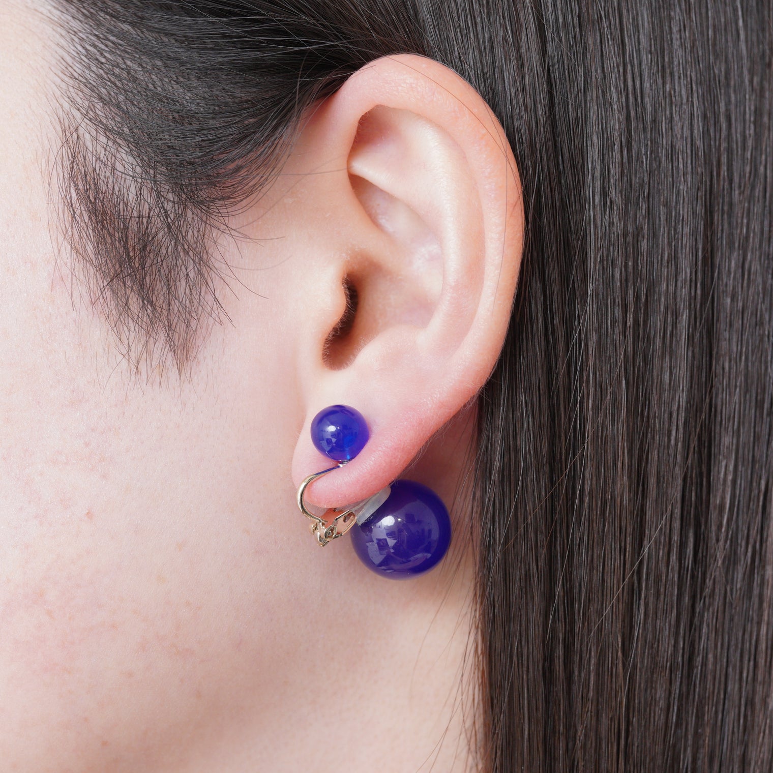 Color PEARL RIVETS earring (8mm×14mm)