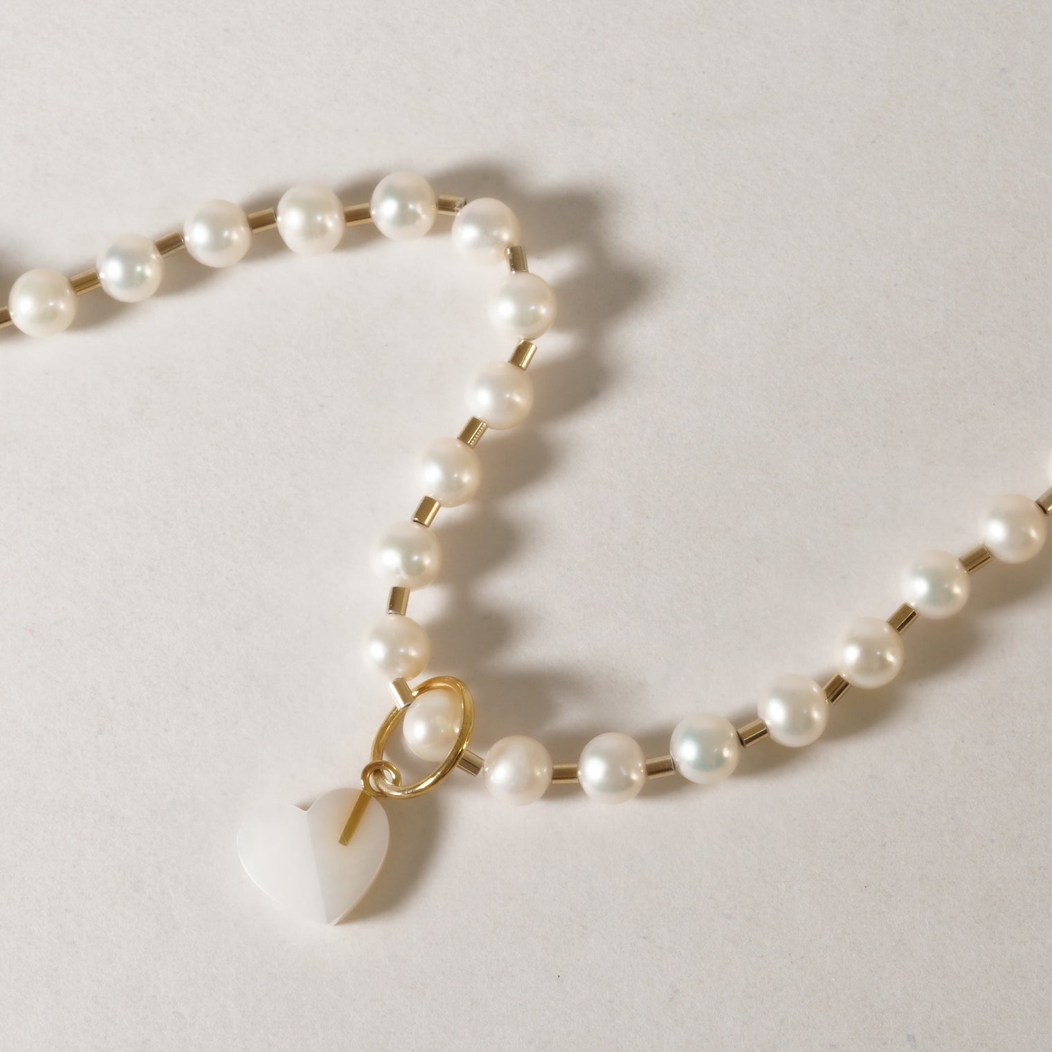 mini Heart charm ( Mother of pearl )