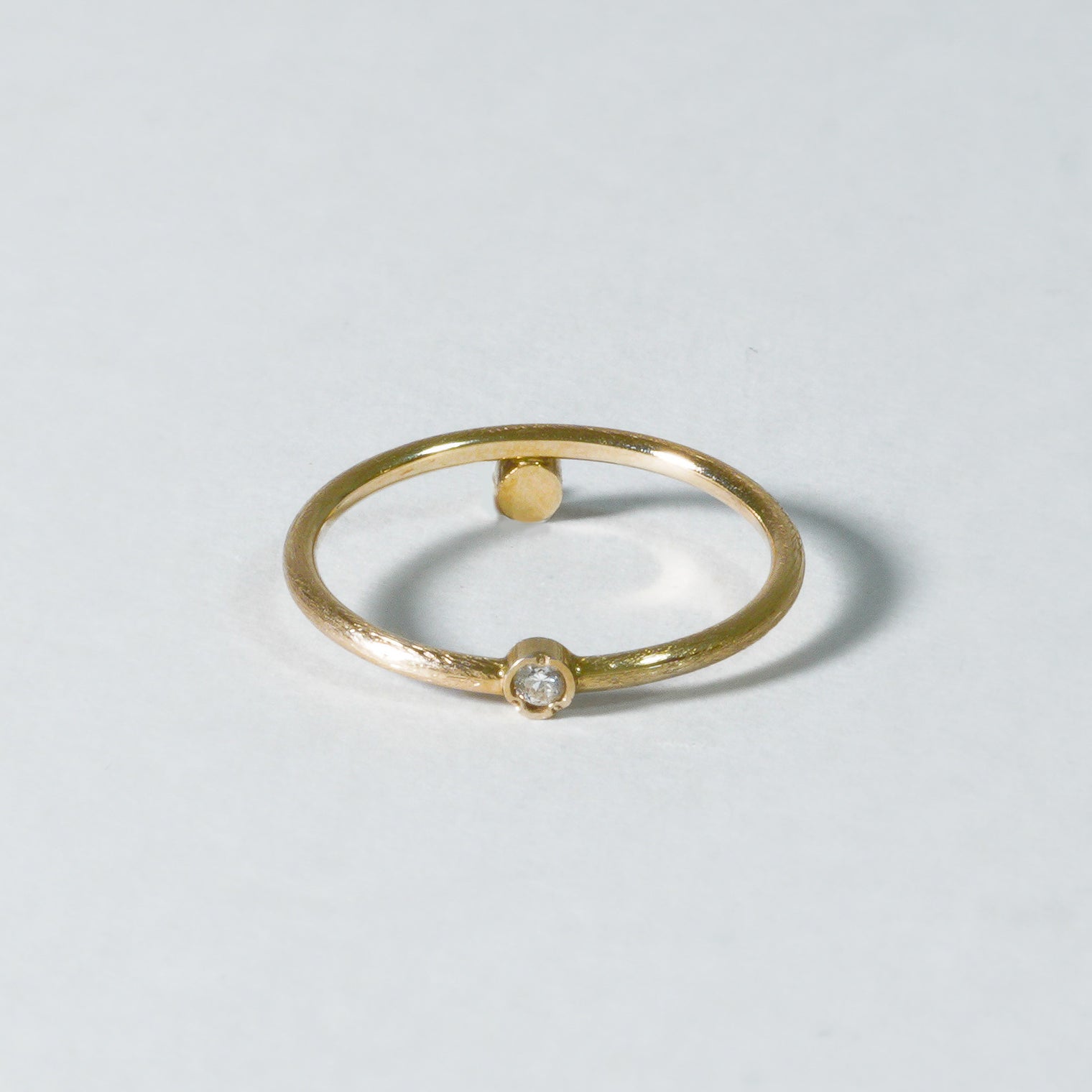 2 stones ring(cubic zirconia/gold)