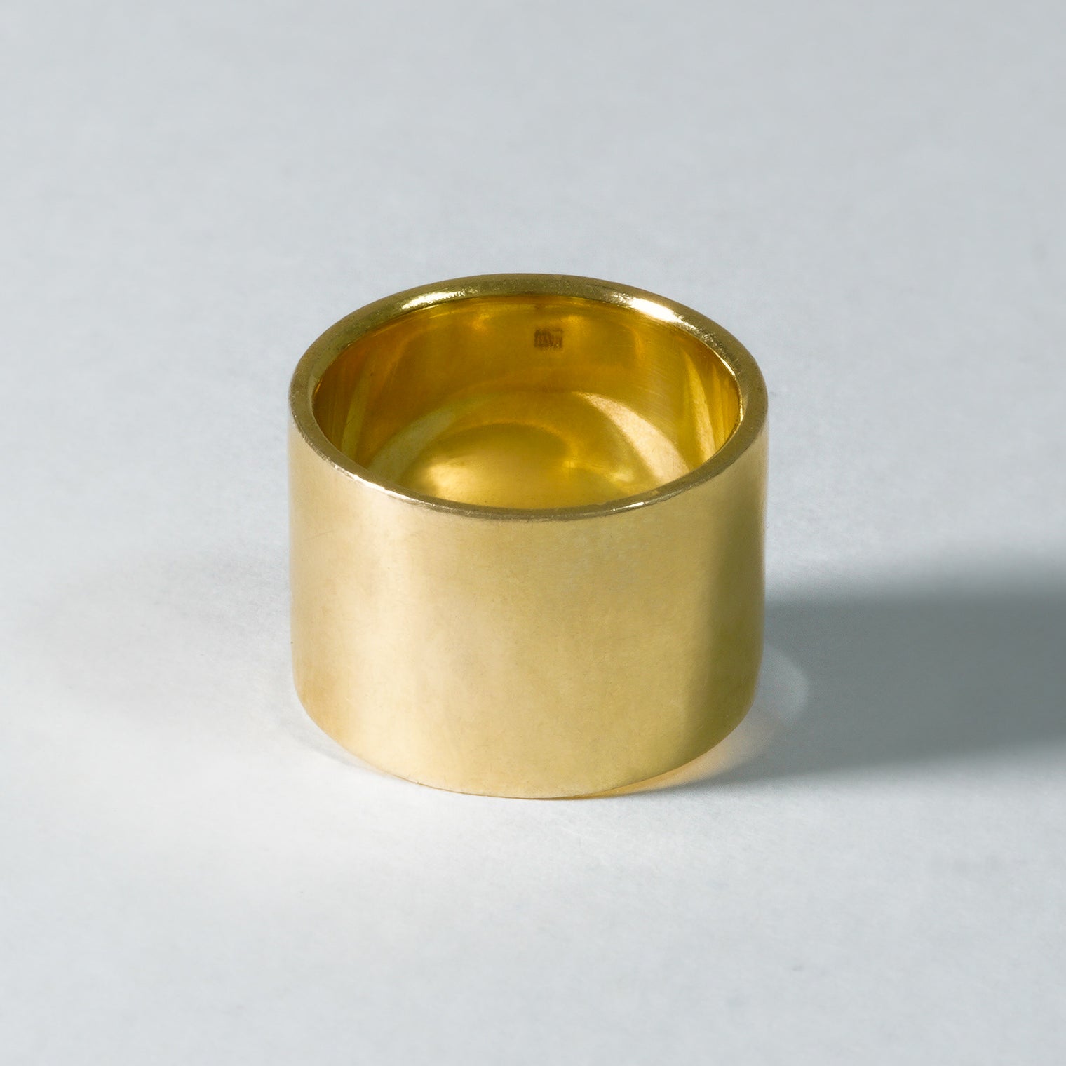 ring motif point ring (cubic zirconia / gold)