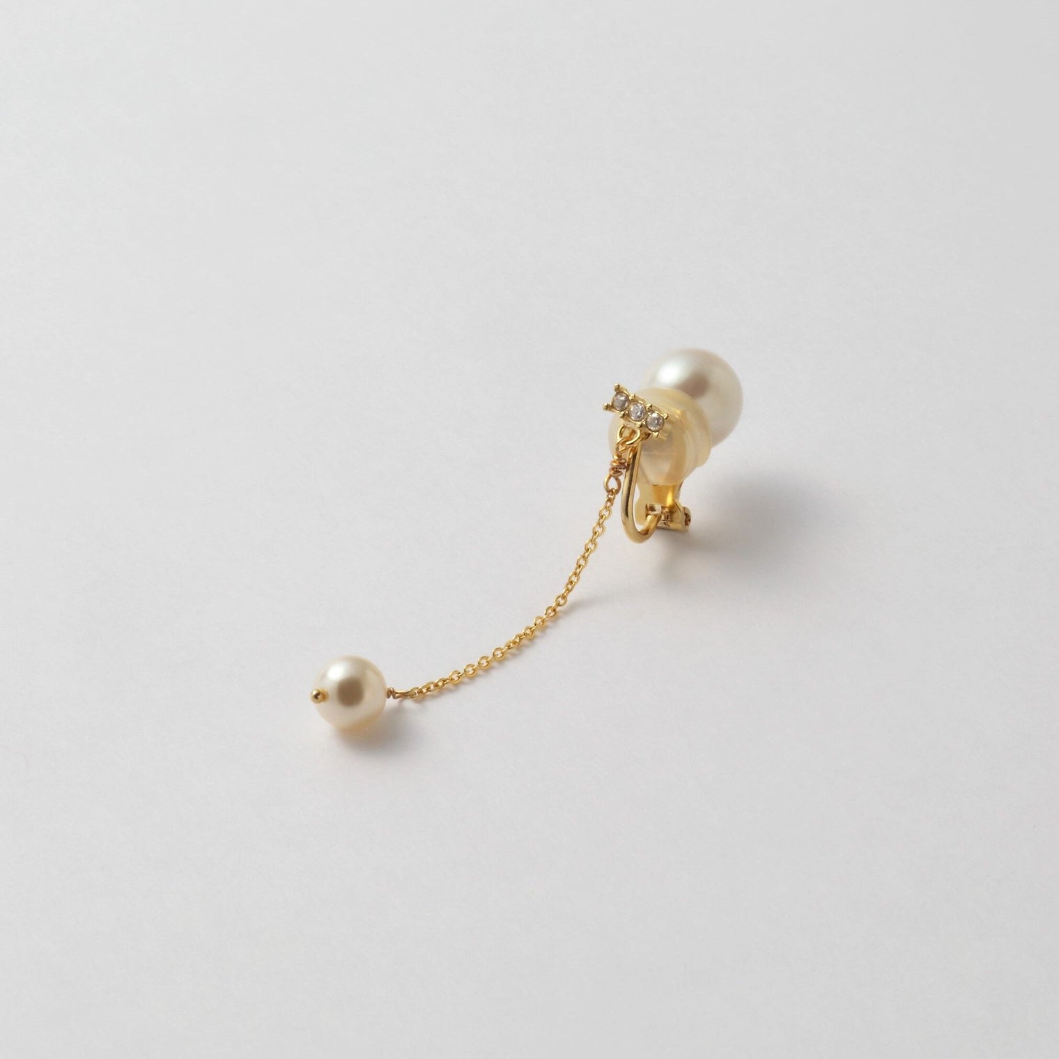 pearl chain earring