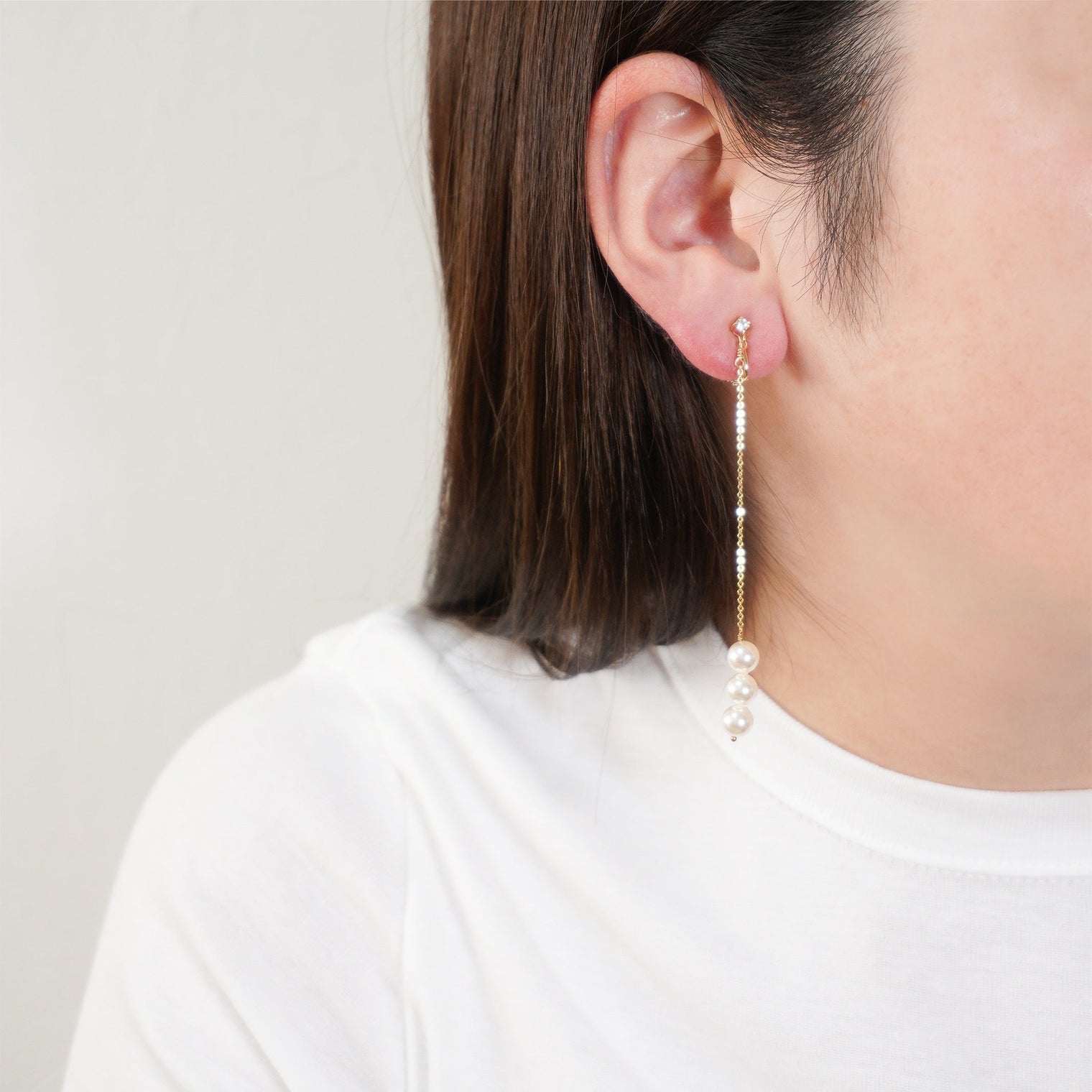 3 pearls chain earring