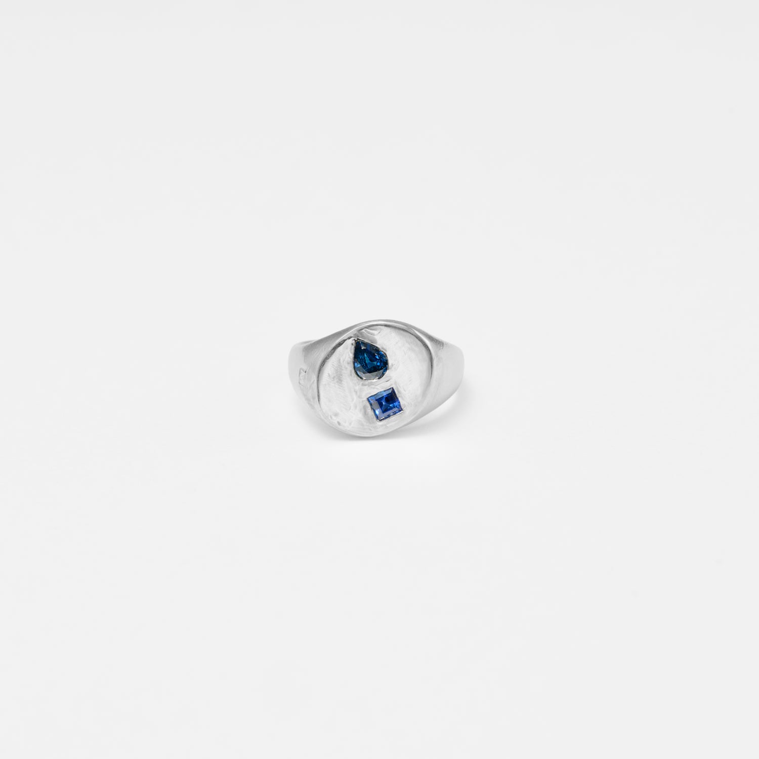 【 NEW 】Gem signet ring