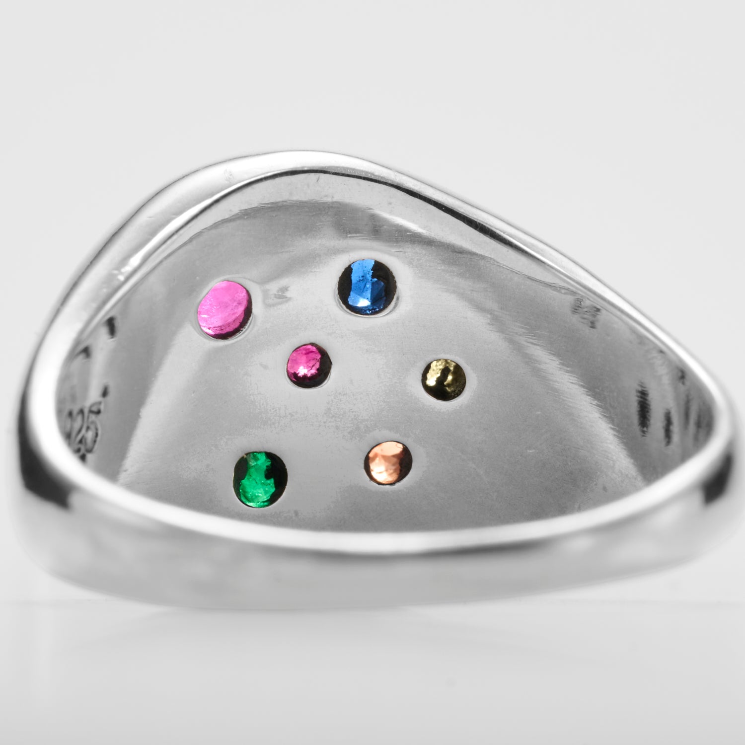 【 NEW 】Gem signet ring