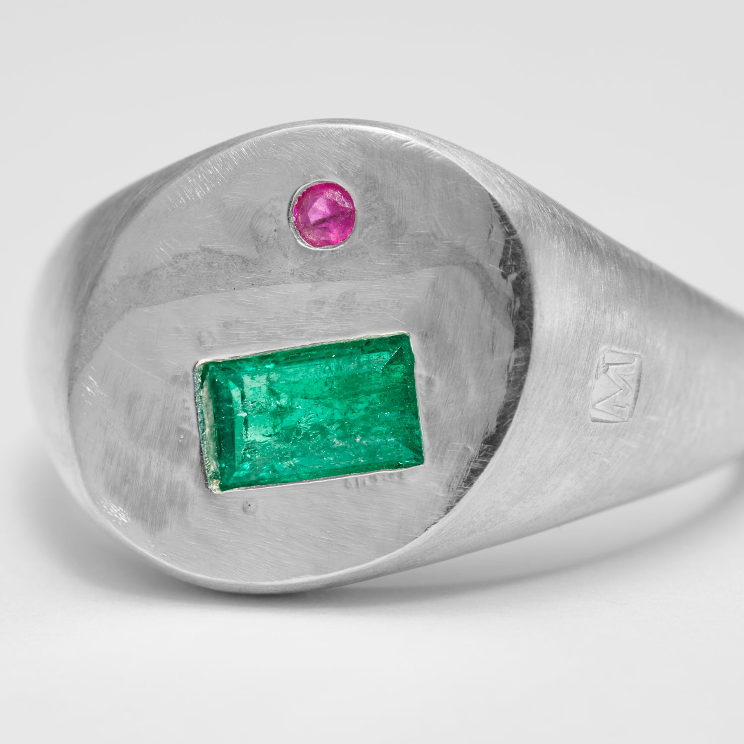 【 NEW 】Gem signet ring