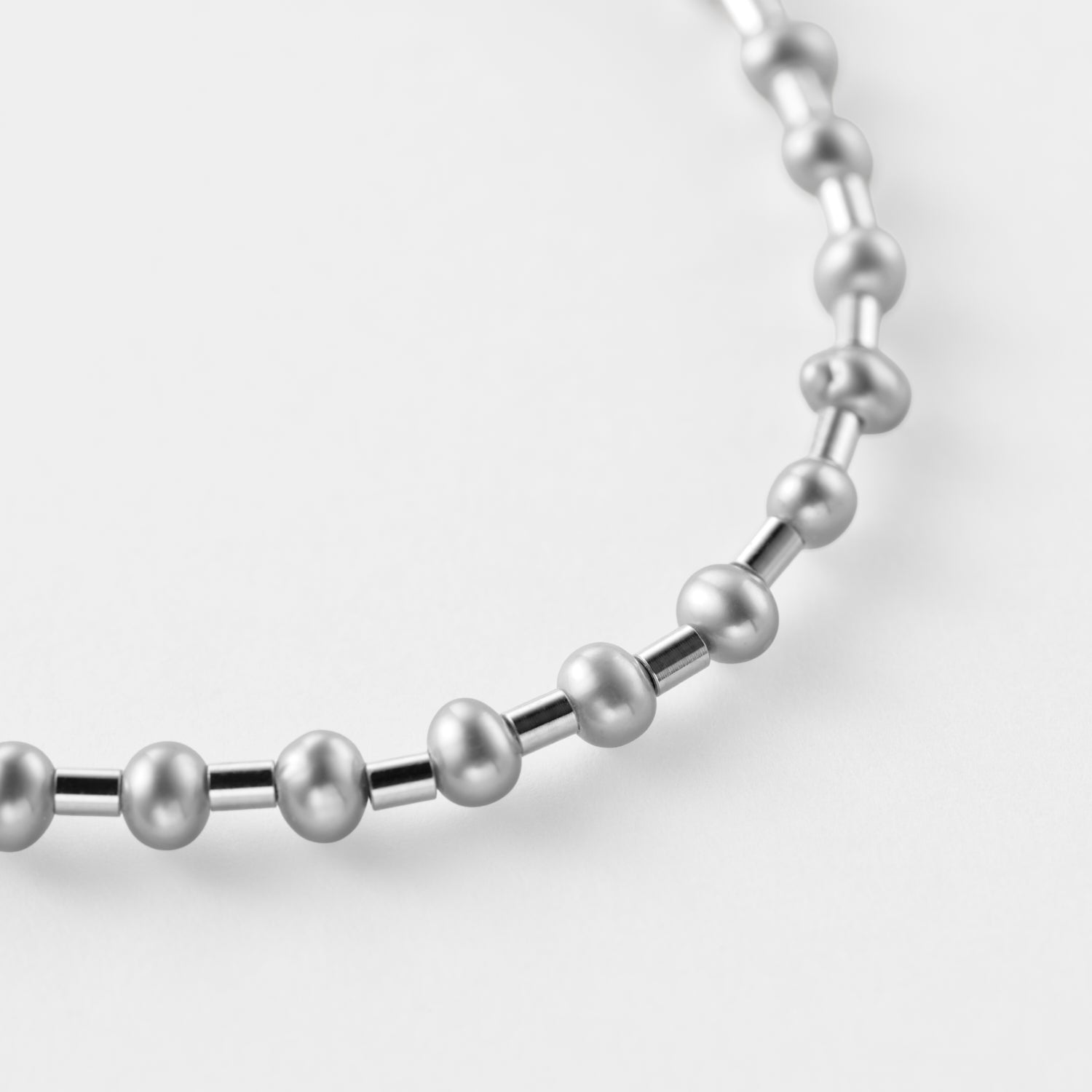 LIMITED COLLECTION【Freshwater pearl ball chain necklace (seed/Grey)】