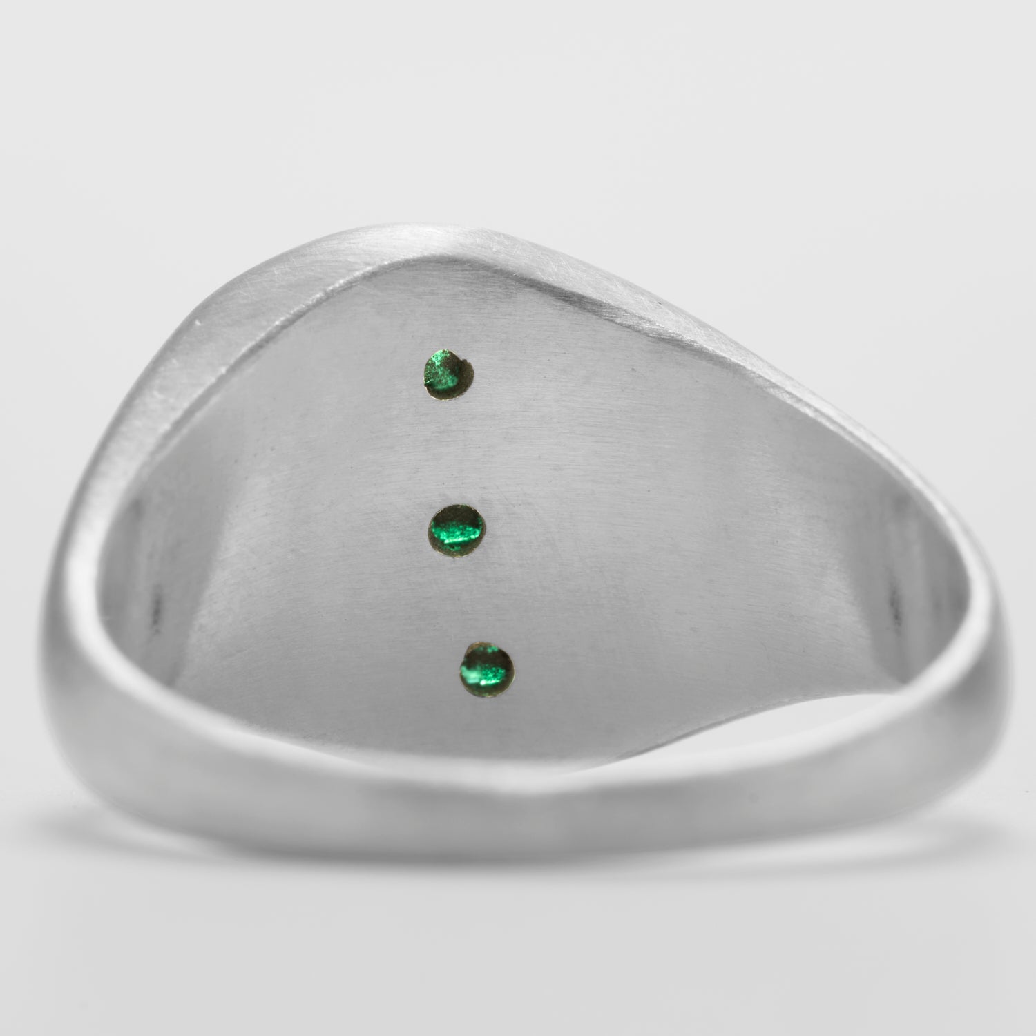 【 NEW 】Gem signet ring