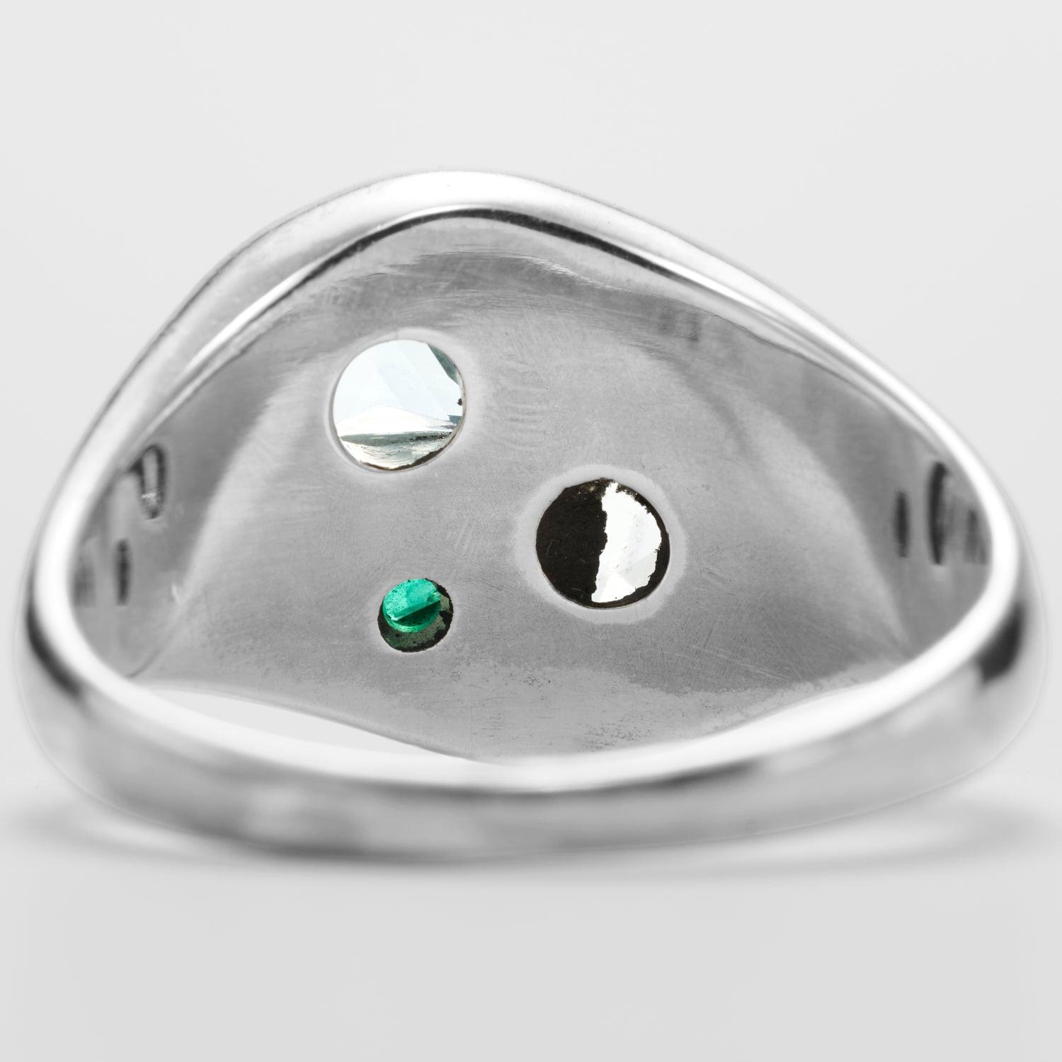 【 NEW 】Gem signet ring