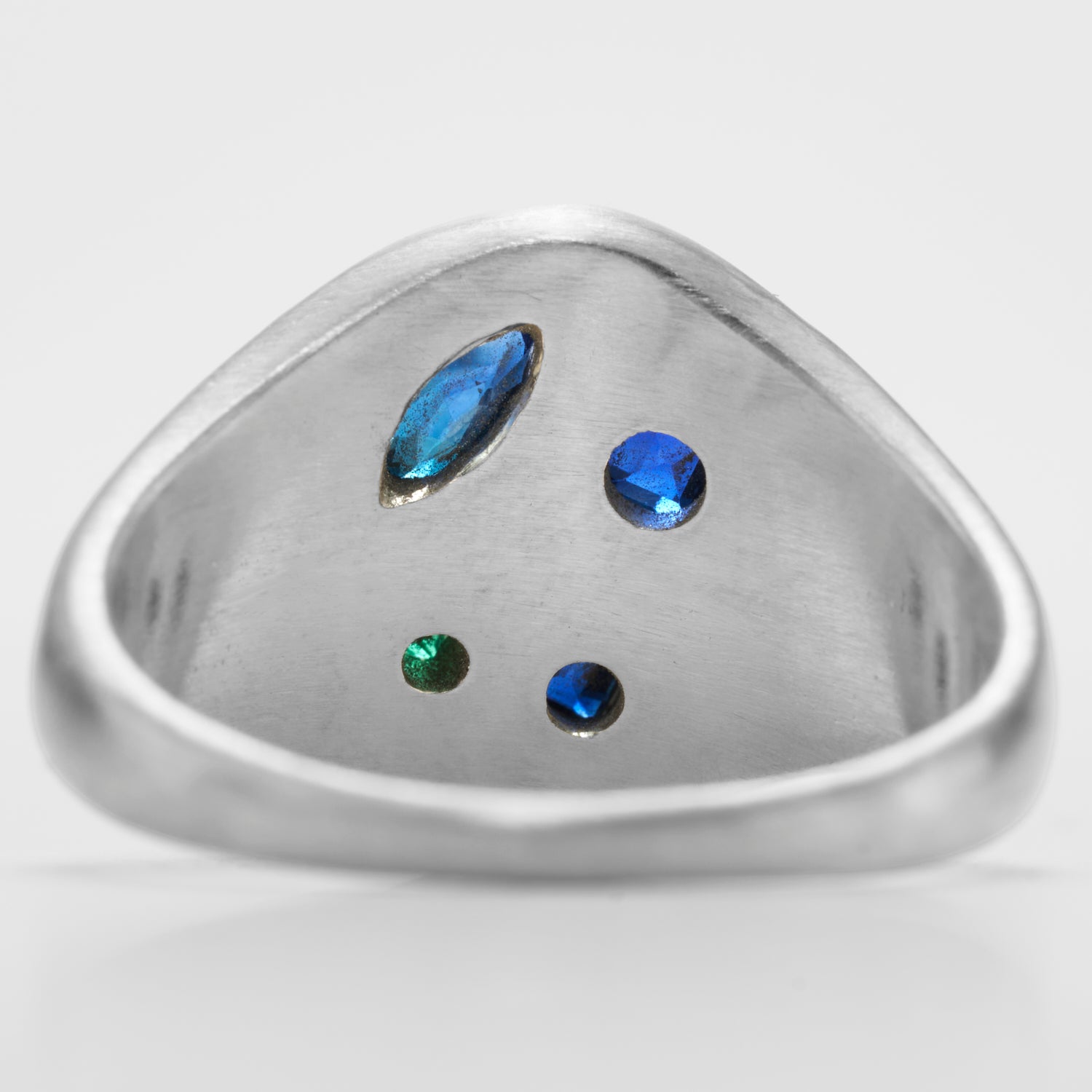 【 NEW 】Gem signet ring