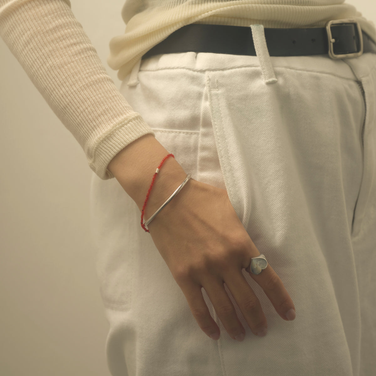 LIMITED COLLECTION 【Red Line Bracelet】