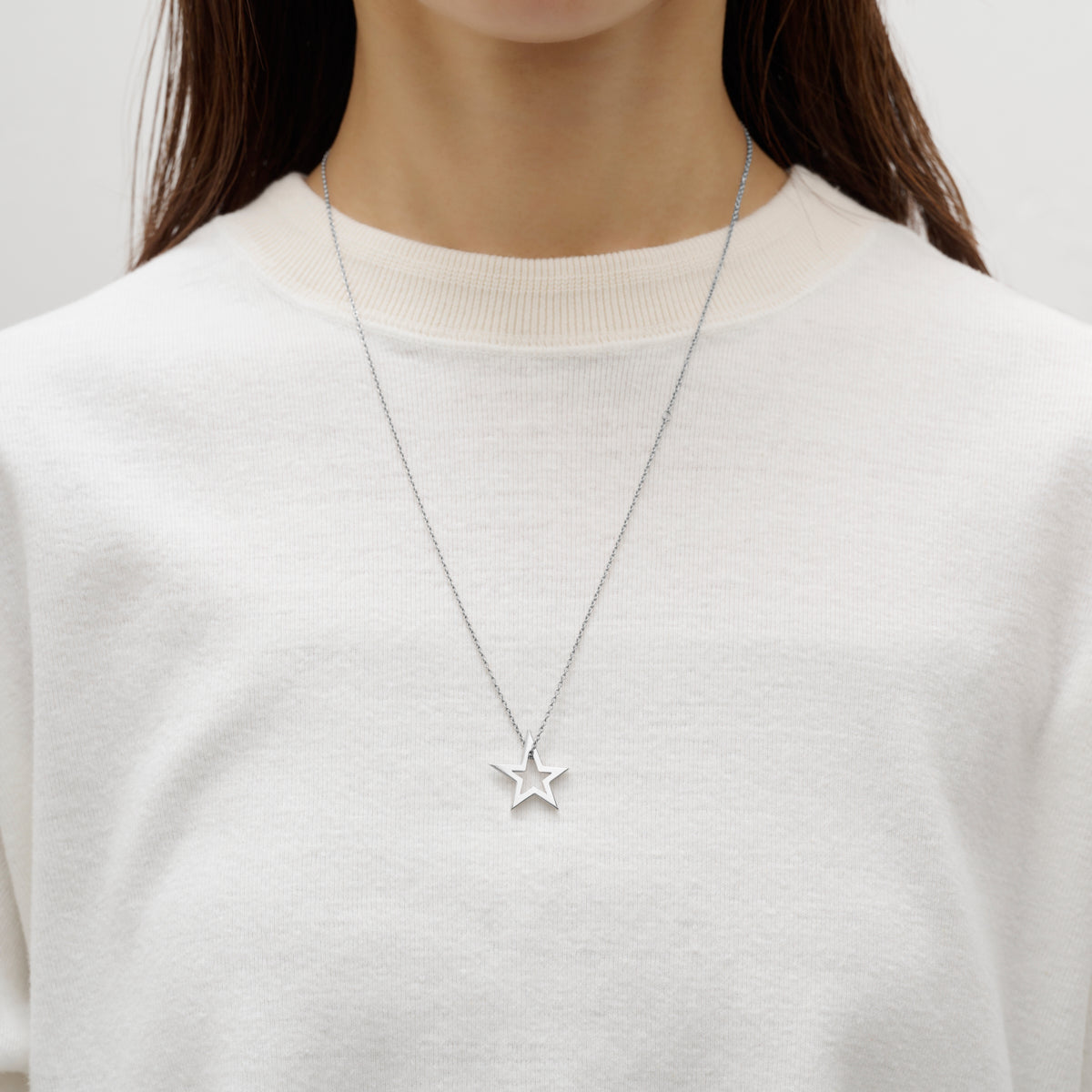 Mayu 星型チャーム付きネックレス Starless star （small/ Silver) – MAYU online store