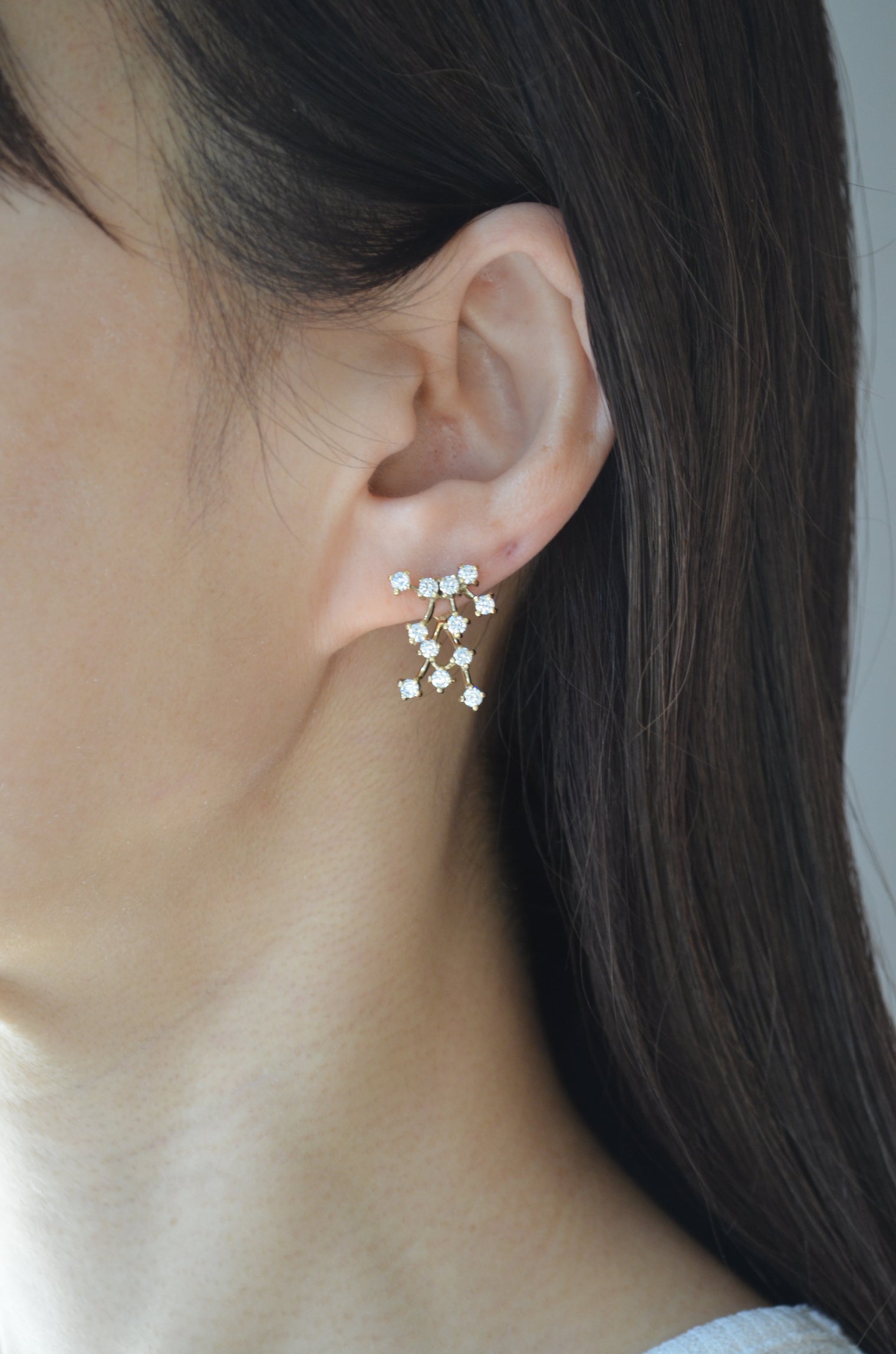 7 cubic zirconia + 5 cubic zirconia pierce