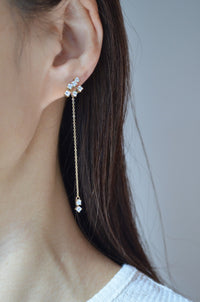 6 cubic zirconia top +2 cubic zirconia clasp pierce