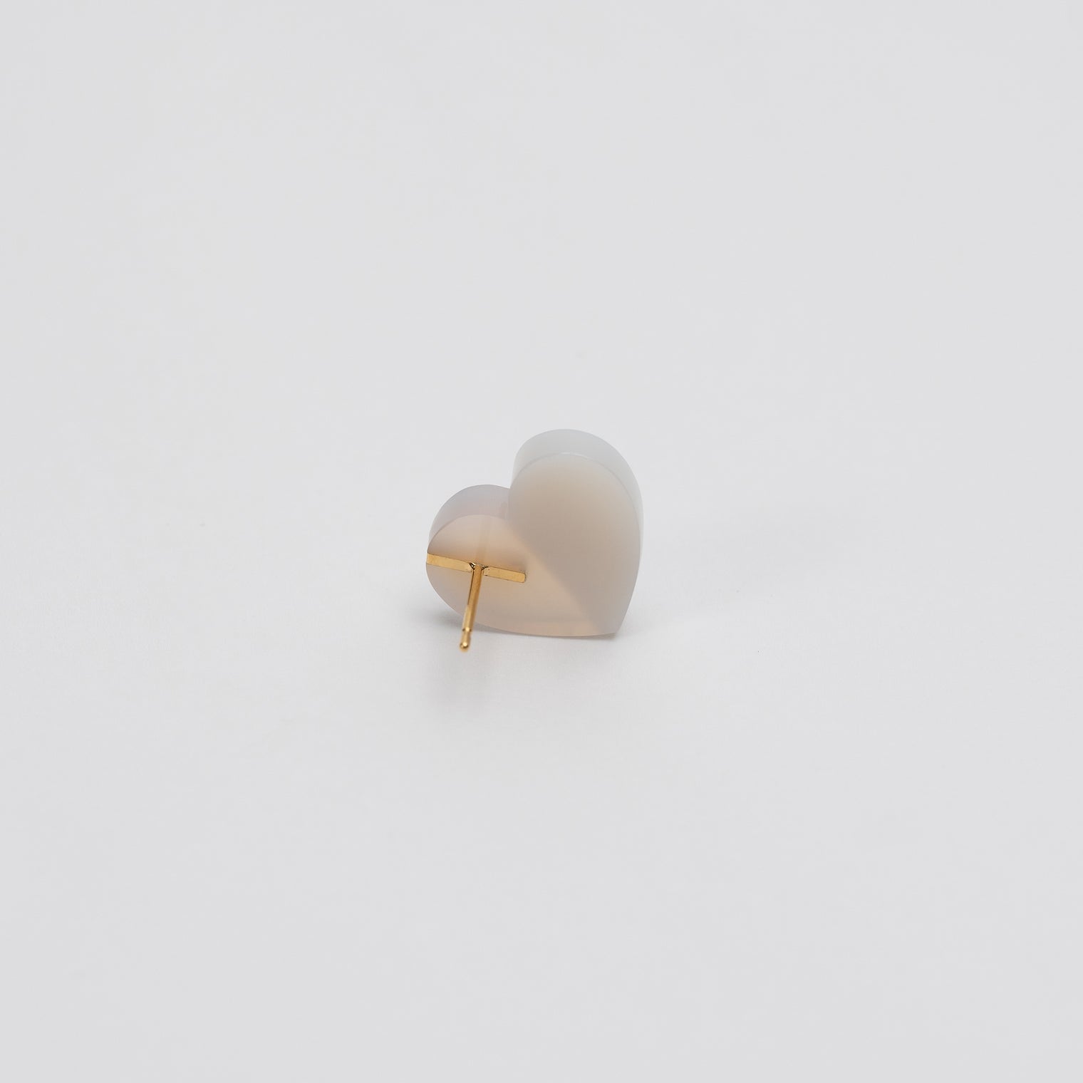 【 One of a kind 】Heart pierced earring (White agate / K10 post)