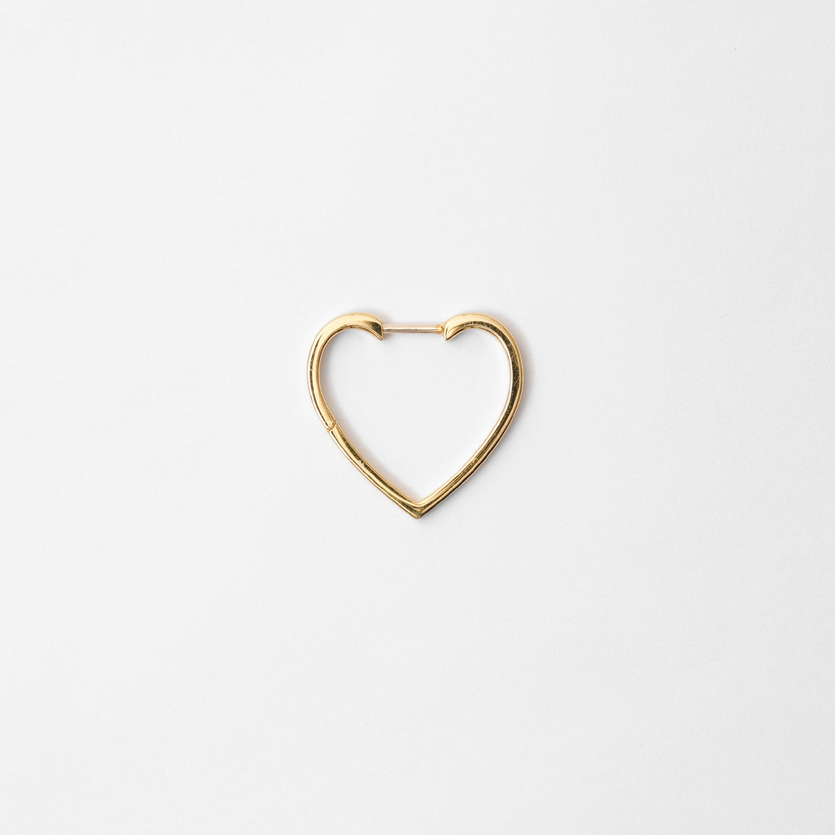 Hoop heart pierced earring (small / gold) – MAYU online store