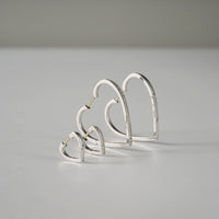Hoop heart pierced earring (middle / silver)