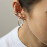 Hoop heart pierced earring (middle / silver / cubic zirconia)