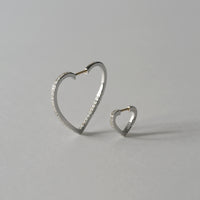 Hoop heart pierced earring (middle / silver / cubic zirconia)