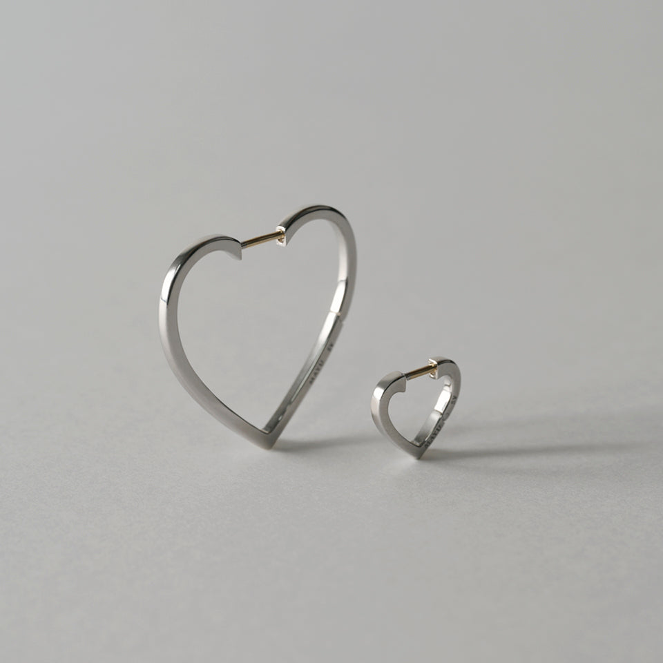 Hoop heart pierced earring (middle / silver)