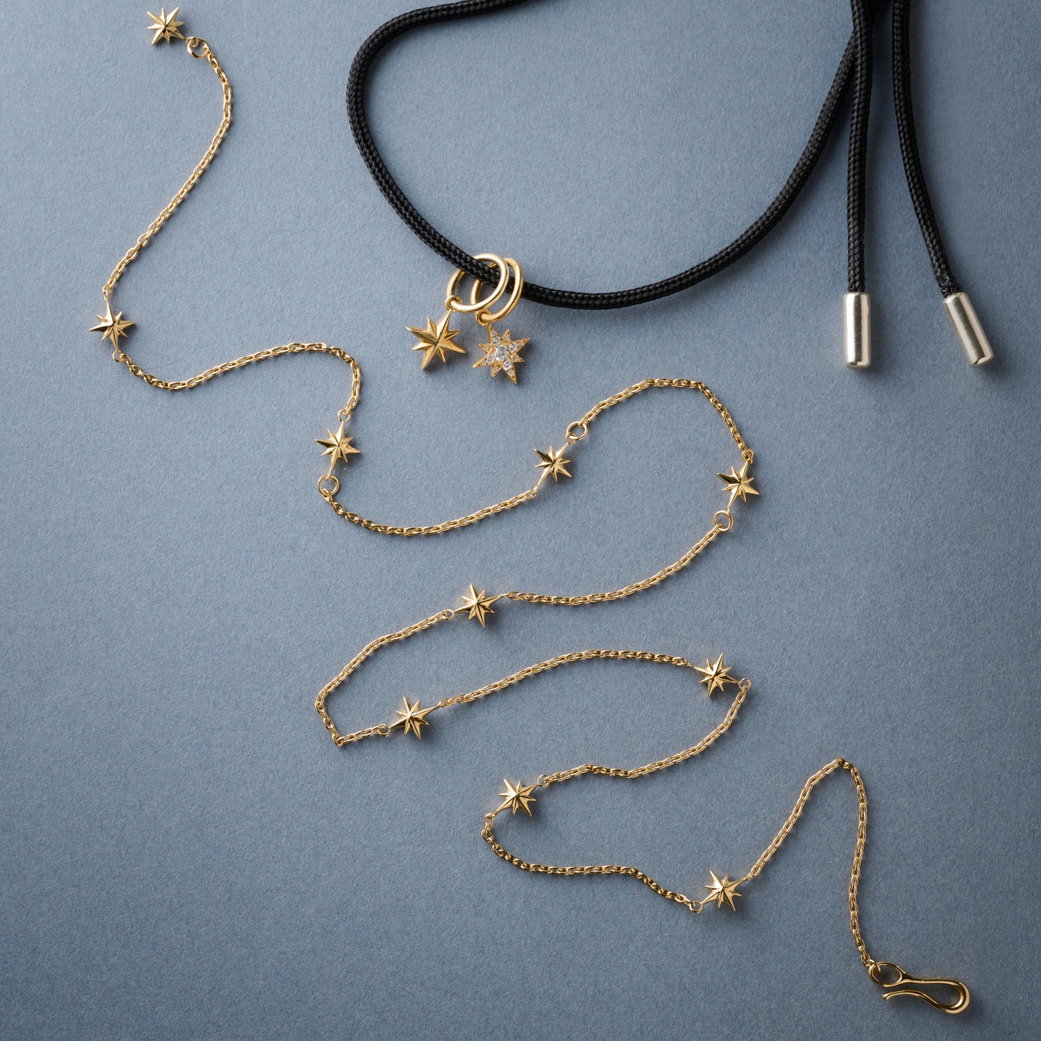 Station necklace