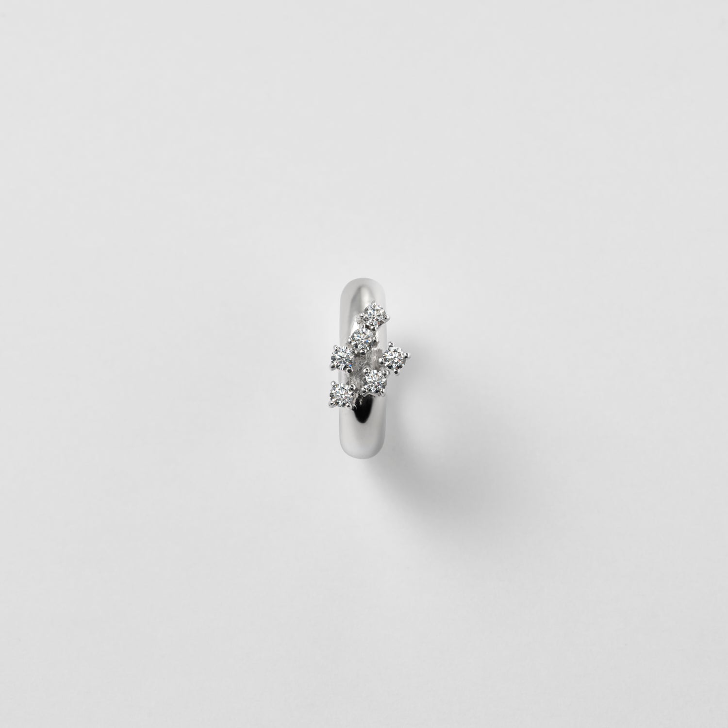 6 stones volumed hoop pierce