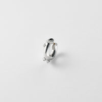 5 stones volumed hoop pierce