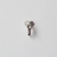 Small heart line stone earring (silver)