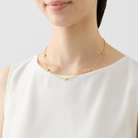 Station necklace