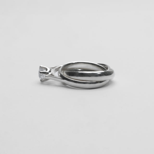 Triple ring solitaire
