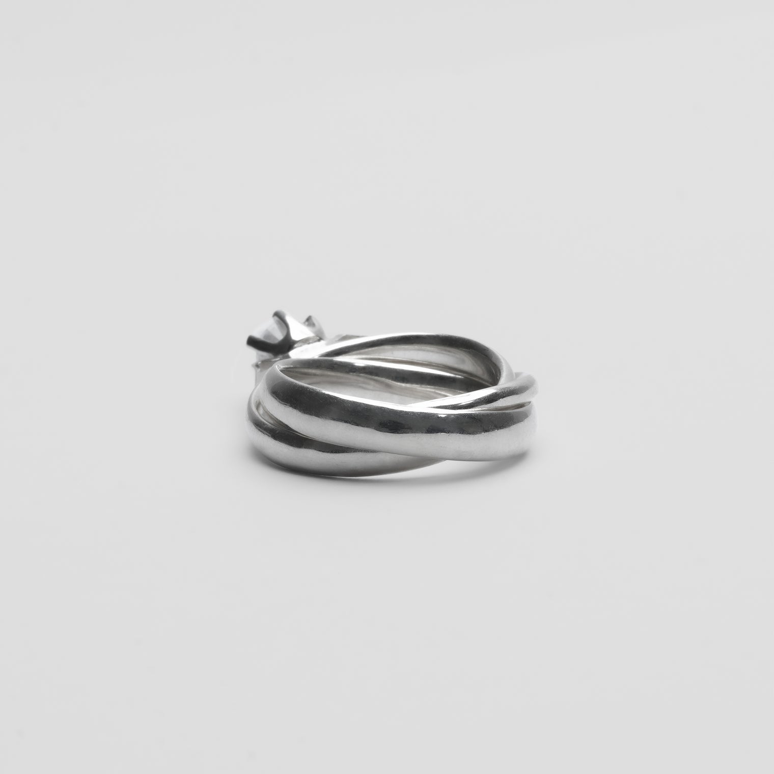 Triple ring solitaire